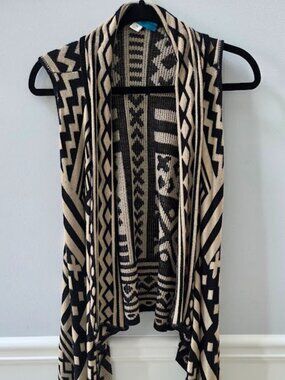 2010s Geometric Sweater Vest